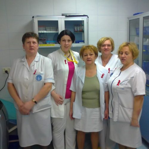 Protest solidarnościowy WOIPiP ze strajkującymi pielęgniarkami z Wojewódzkiego Szpitala Specjalistycznego w Koninie