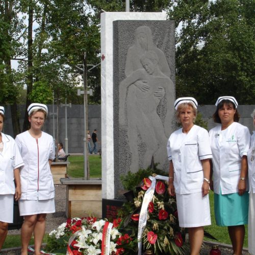 Odsłonięcie Pomnika „W Hołdzie żołnierzom służb sanitarnych Powstania Warszawskiego