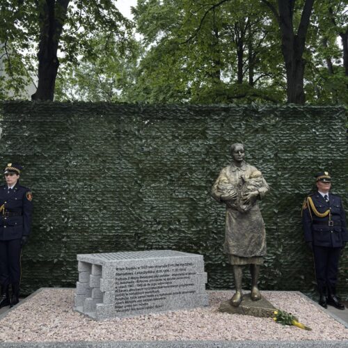 08.05.2026 r.-odsłonięcie pomnika Stanisławy Leszczyńskiej